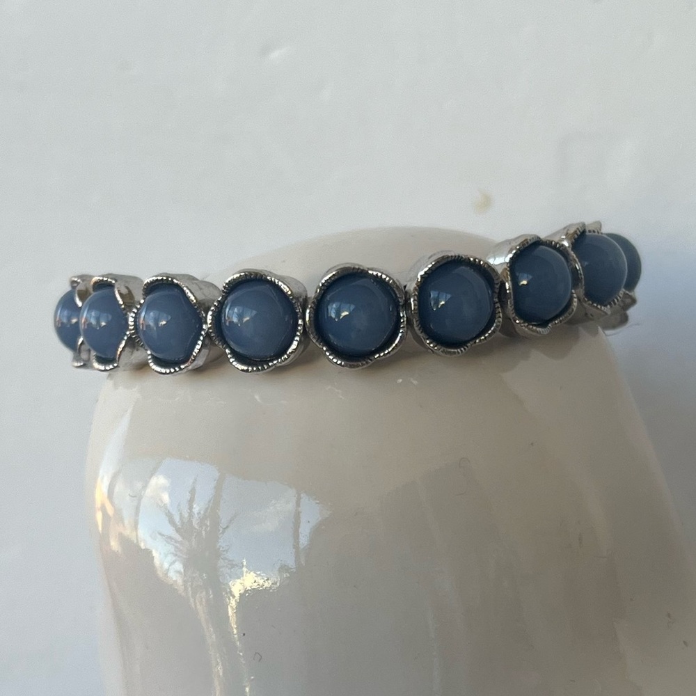 Blue Beaded Stretch Bracelet with Silver-Tone Settings - Picture 2 of 5